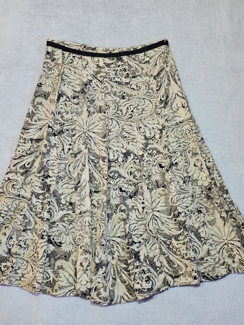Paisley Print A-Line Flare Skirt Women's Size 4 Black Cream Boho Midi Rayon